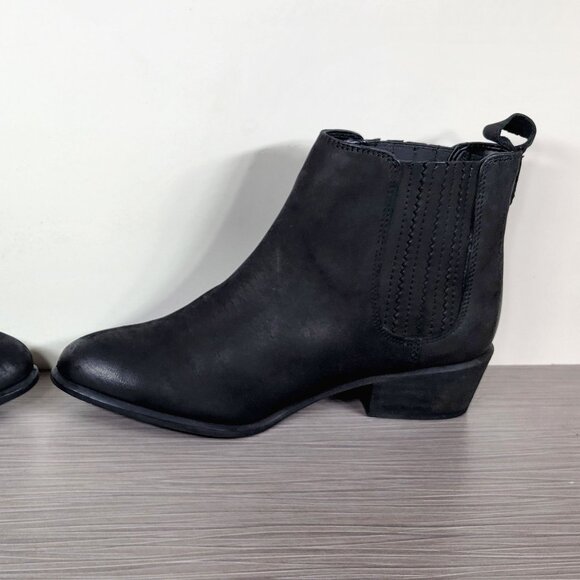 Steve Madden Nylie Chelsea Ankle Booties, Black Leather, Women's Size 5.5 - Picture 9 of 13